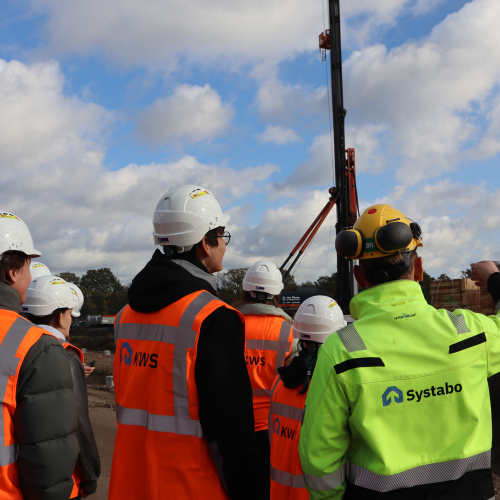 Studenten AVANS Bezoek Westfields III Oirschot 2.jpg