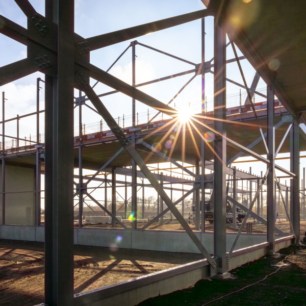 Er is gestart met de staalconstructie