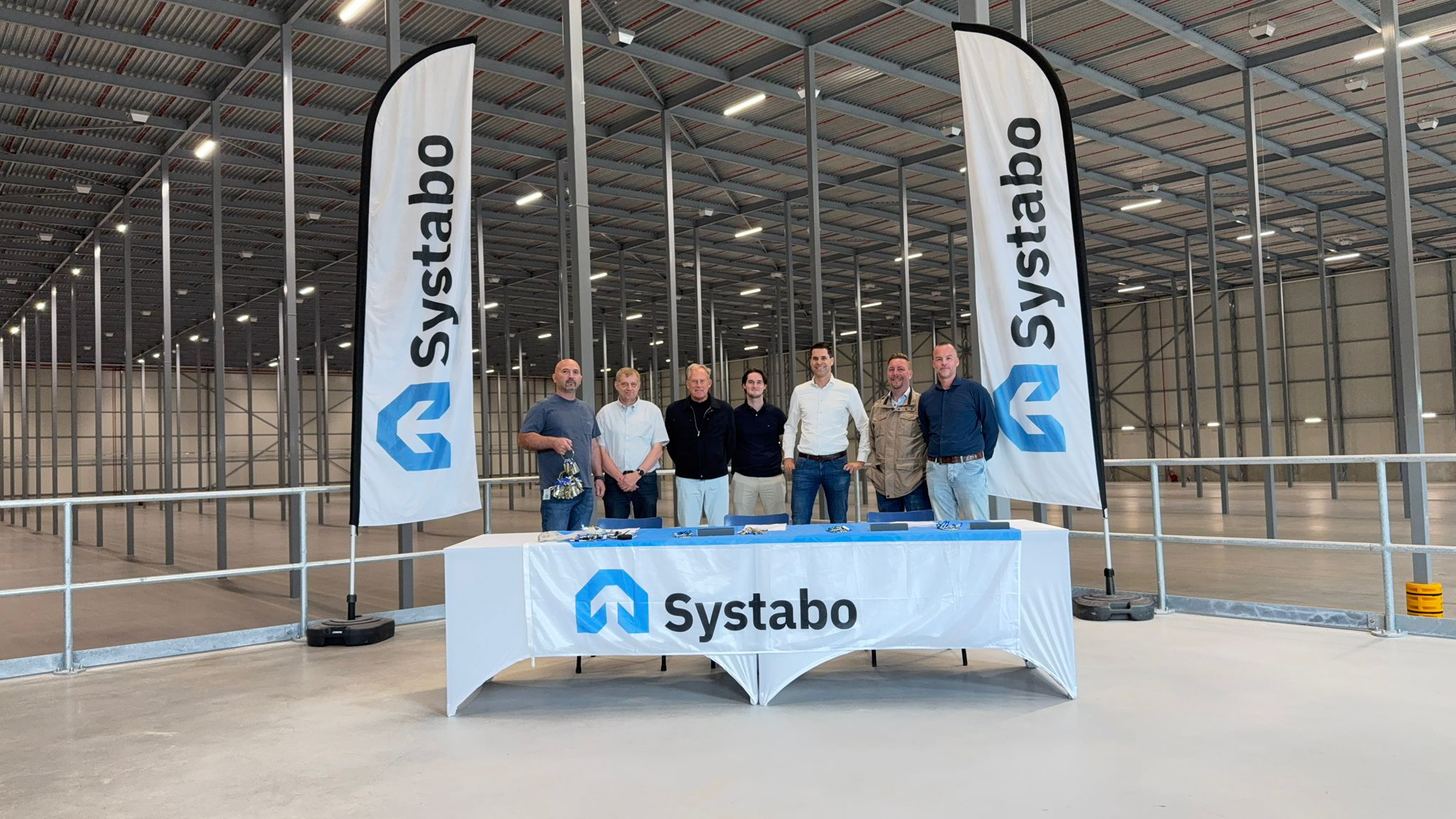 Hoogbouwmagazijn Almelo oplevering team Systabo
