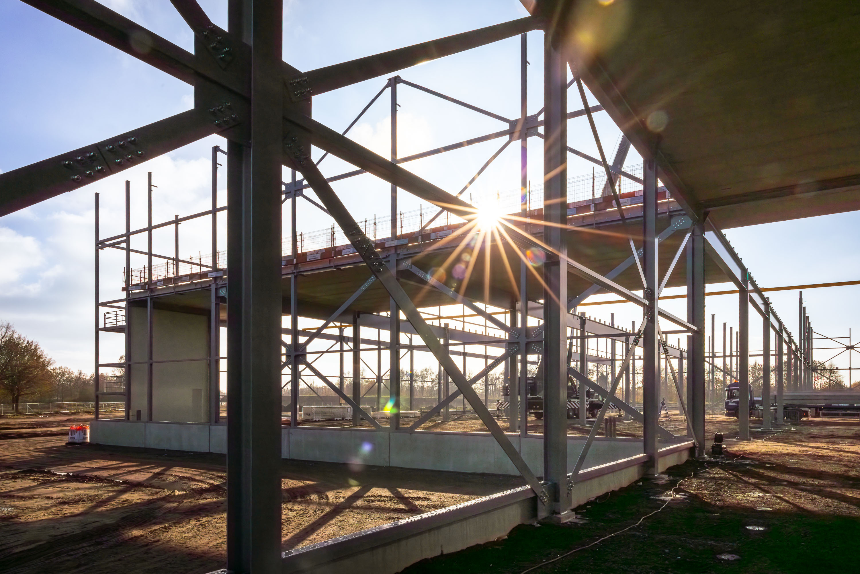 Er is gestart met de staalconstructie